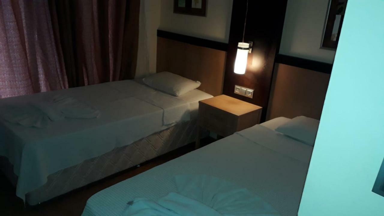 Hotel Santur Κουσάντασι Εξωτερικό φωτογραφία